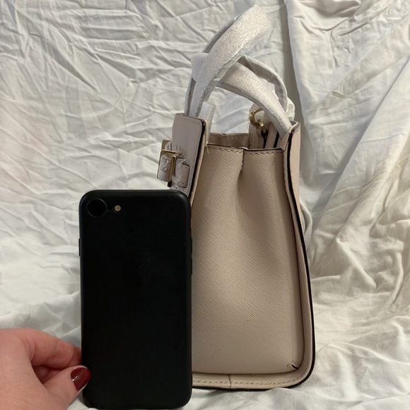 New with tags Kate Spade Small Lanie (Milton lace Saffiano- pumice) - Picture 5 of 6